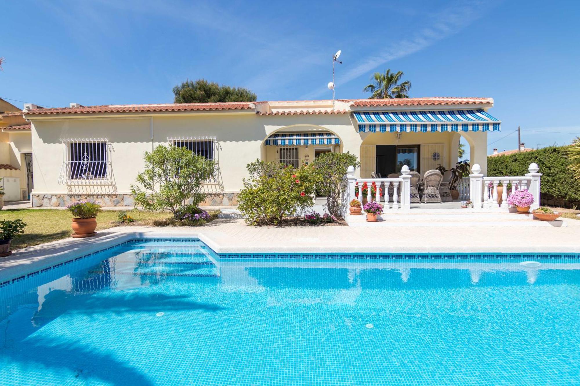 Charming One-Floor Villa With Private Pool In Los Balcones Torrevieja Zewnętrze zdjęcie